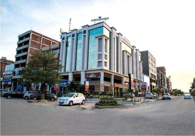 Hotel Pr Residency Amritsar Bagian luar foto