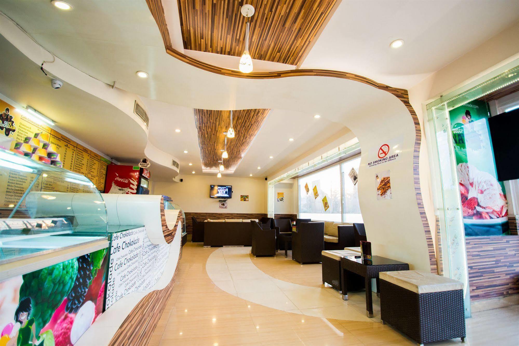 Hotel Pr Residency Amritsar Bagian luar foto