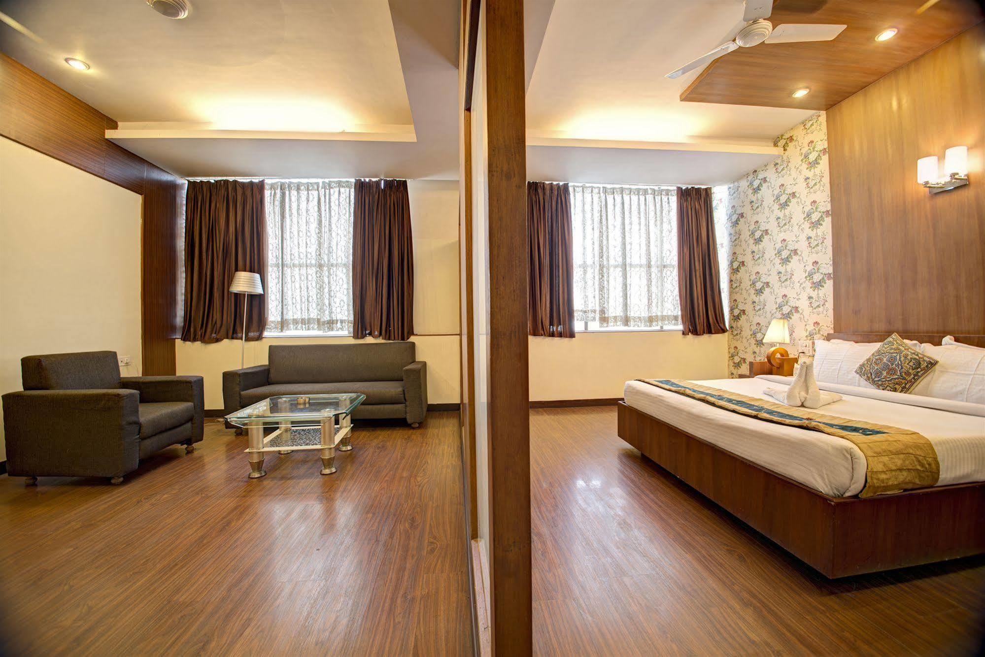Hotel Pr Residency Amritsar Bagian luar foto
