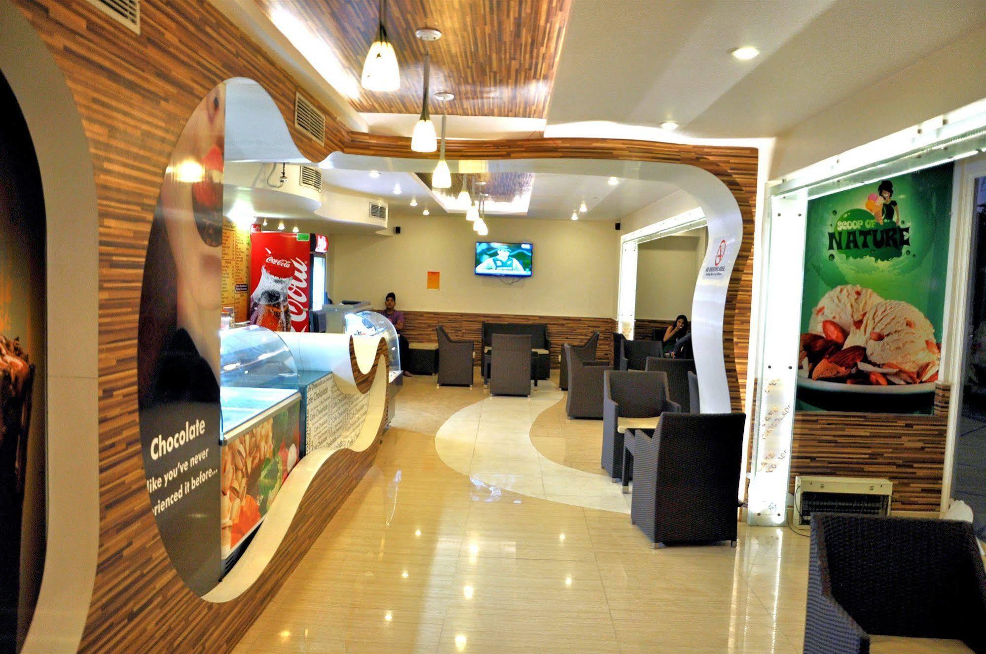 Hotel Pr Residency Amritsar Bagian luar foto